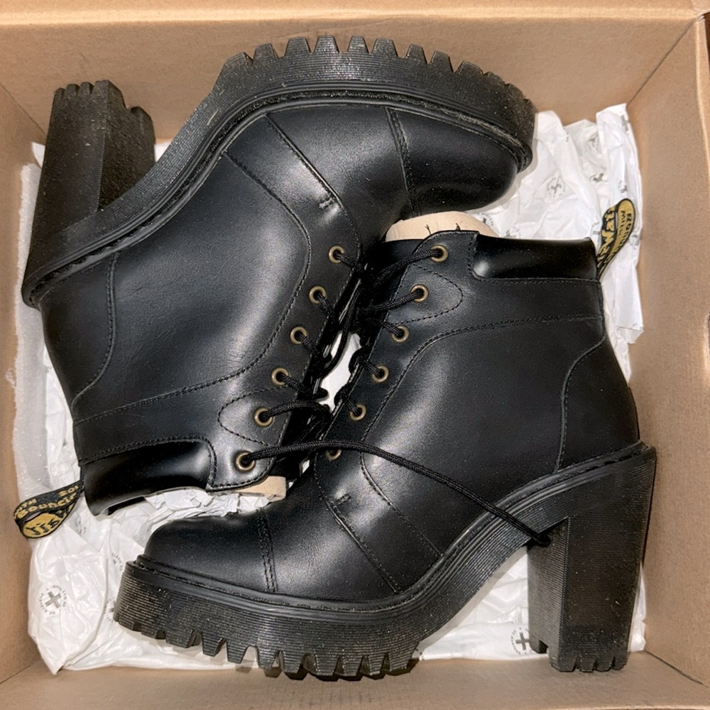 AVERIL WOMEN'S LEATHER HEELED ANKLE BOOTS